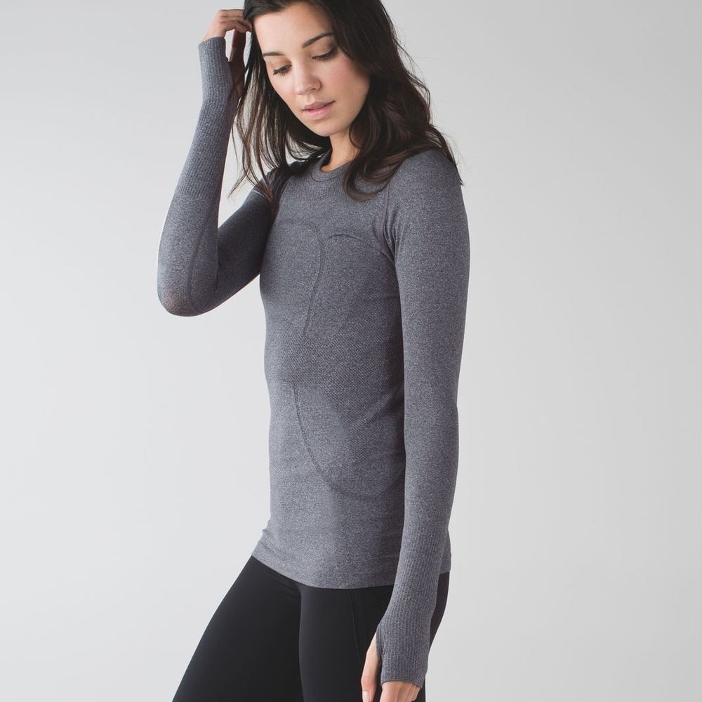 Lululemon Swiftly Tech Long Sleeve Crew In Heathered Black